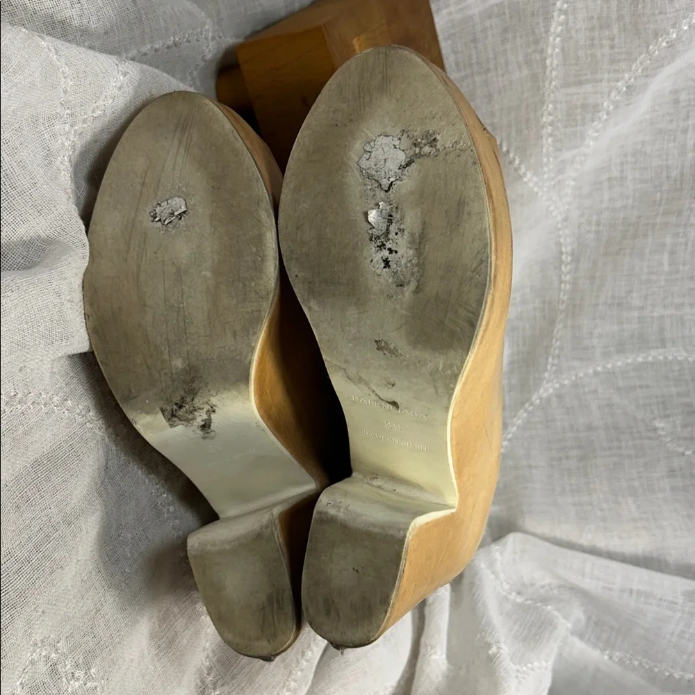 Balenciaga leather platform hidden heeled shoes sling back